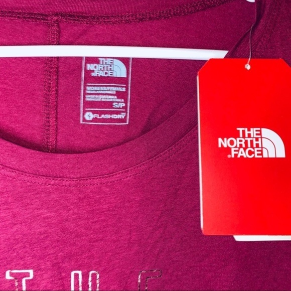 The North Face tshirt maroon red Sz S NWT … - Picture 3 of 3